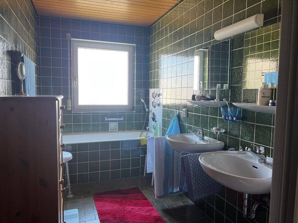 "Familienfreundliche 4,5-Zimmer-Wohnung mit großem Garten in Stuttgart-Sillenbuch" – Stuttgart – Vorschaubild 7