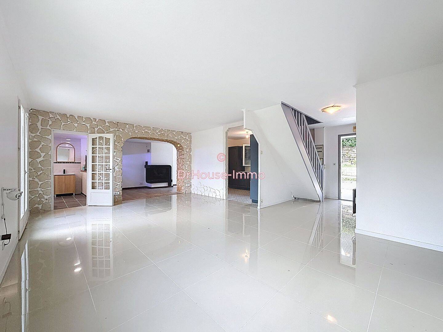 Maison 6 pièces 135 m² · à Villabé · 135 m² · 1 830 €/mois