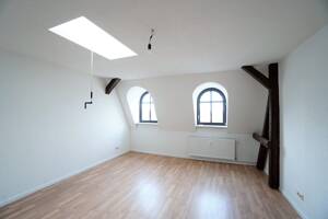 SOMMERDEAL-2 MONATE MIETE FREI!!! INDIVIDUELLES DACHGESCHOSS MIT EINBAUKÜCHE – 39108 Magdeburg – Vorschaubild 4