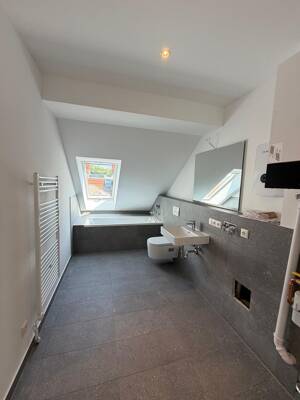 Exklusives DG-Juwel im Erstbezug: Luxus-Neubau mit Loggia, Aufzug & Wannenbad – Sofort bezugsfertig! – 12055 Berlin – Vorschaubild 8