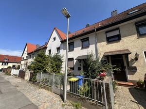 Mit Kreativität zum Traumhaus - gemütliches Reihenmittelhaus mit kleinem Garten und vier Ebenen – 39106 Magdeburg – Vorschaubild 5