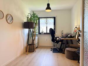 HELL. MODERN. BEZUGSBEREIT. - Sanierte 3-Zimmer-WHG mit Balkon, EBK, TG-Platz und vielem mehr – 63225 Langen – Vorschaubild 9