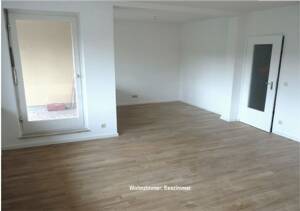 Großzügige und renovierte 2,5 Zi. Wohnung. Südbalkon, Garage, Einbauküche, Tageslichtbad – 70195 Stuttgart – Vorschaubild 3