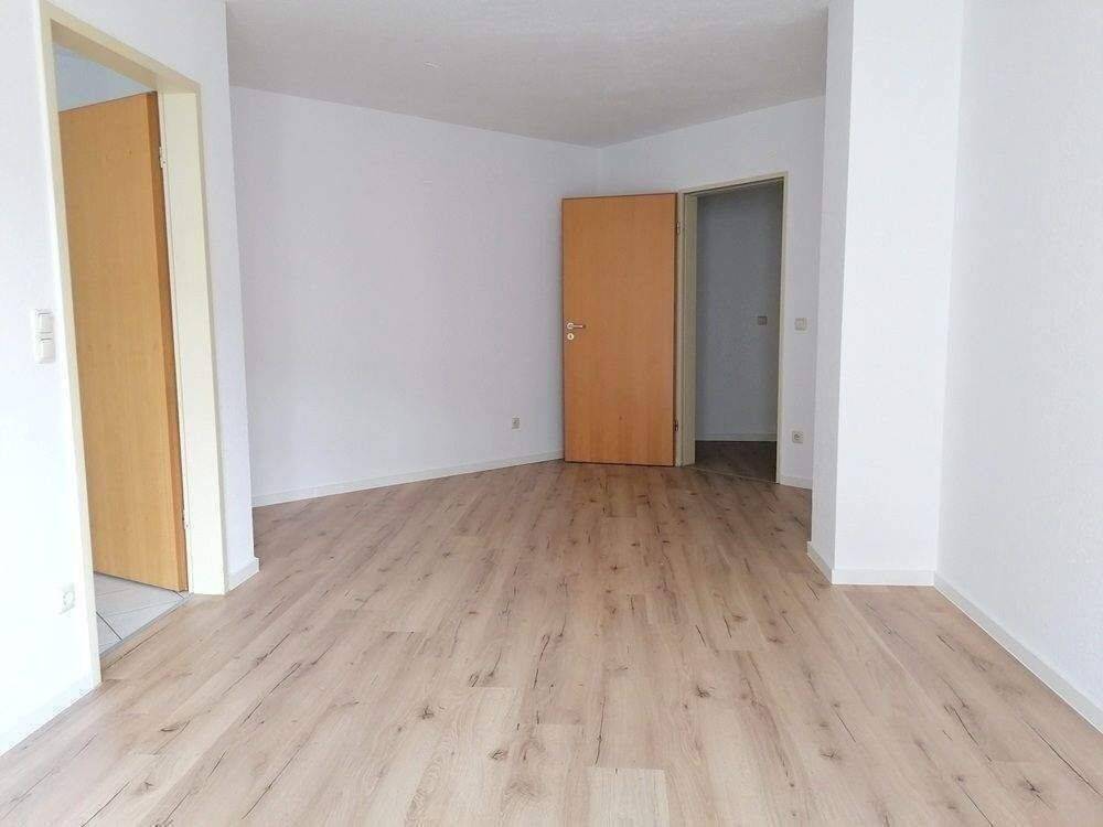 !! 2-Zimmer-Wohnung mit Balkon und neuem Laminat im Stadtteil Gablenz !! – Chemnitz – Vorschaubild 3