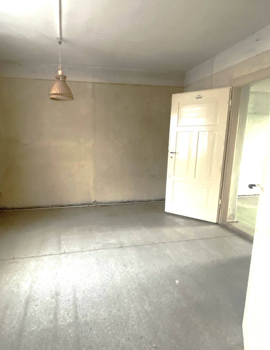 WOHNHAUS - RENOVIERUNGSOBJEKT mit großem Potenzial für Wohnen und Gewerbe – Mallersdorf-Pfaffenberg – Vorschaubild 2