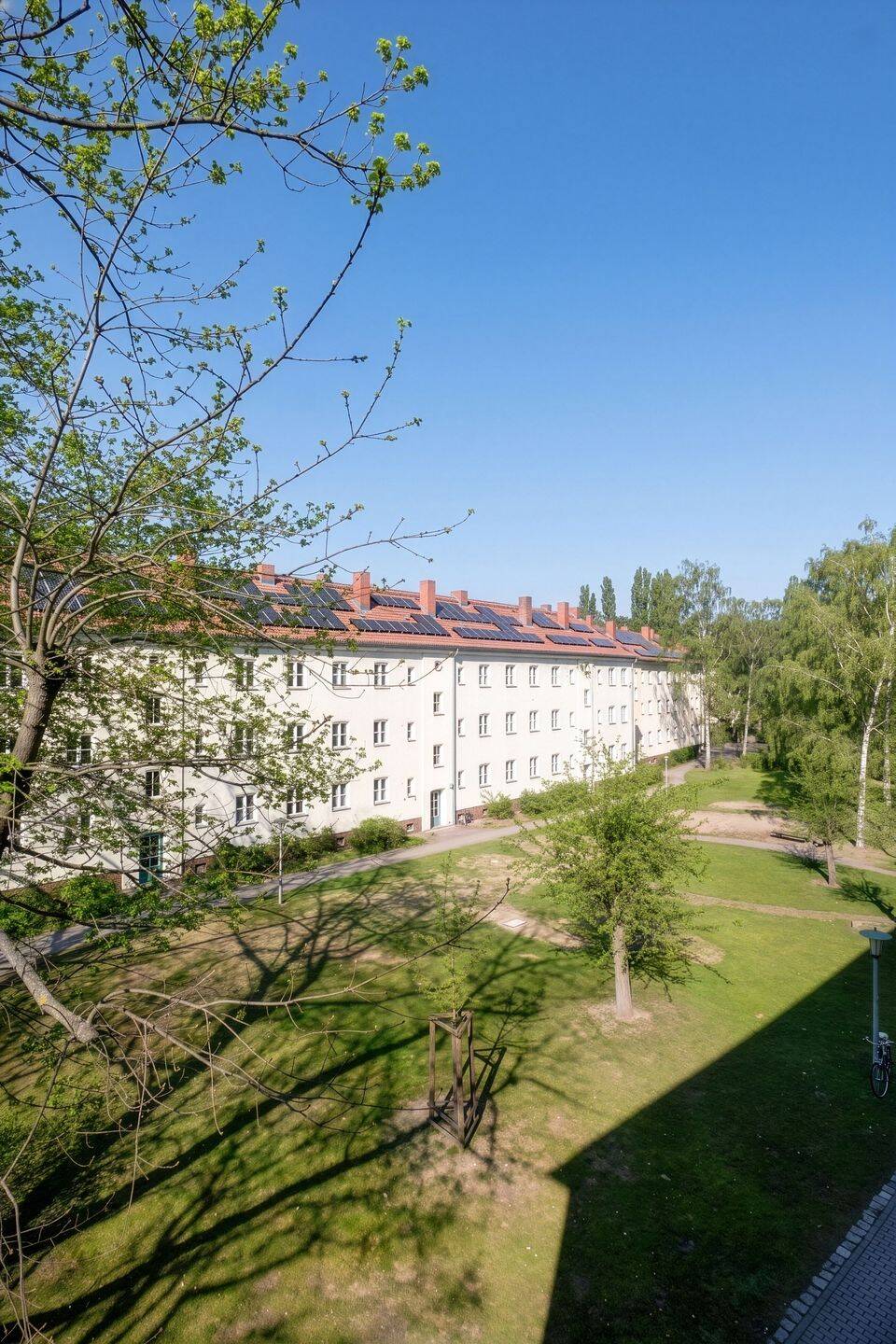 Ruhig gelegene 2-Zimmer-Wohnung im Herzen von Charlottenburg – Berlin – Vorschaubild 3