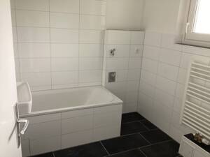 Miet mich - individuelle 2-Zimmer-Wohnung mit Balkon – 60439 Frankfurt am Main – Vorschaubild 4