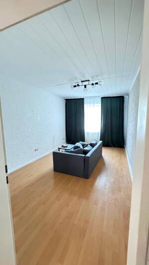 Helle 4-Zimmer-Wohnung in zentraler Lage in Trier – WG-geeignet