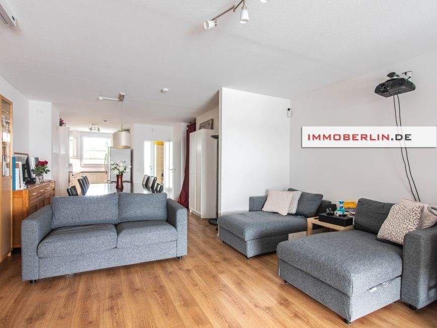 IMMOBERLIN.DE - Neuwertig & einzugsfertig: Einfamilienhaus (Energieeffizienzklasse A) mit Südgarten & Garage – Nauen – Vorschaubild 2