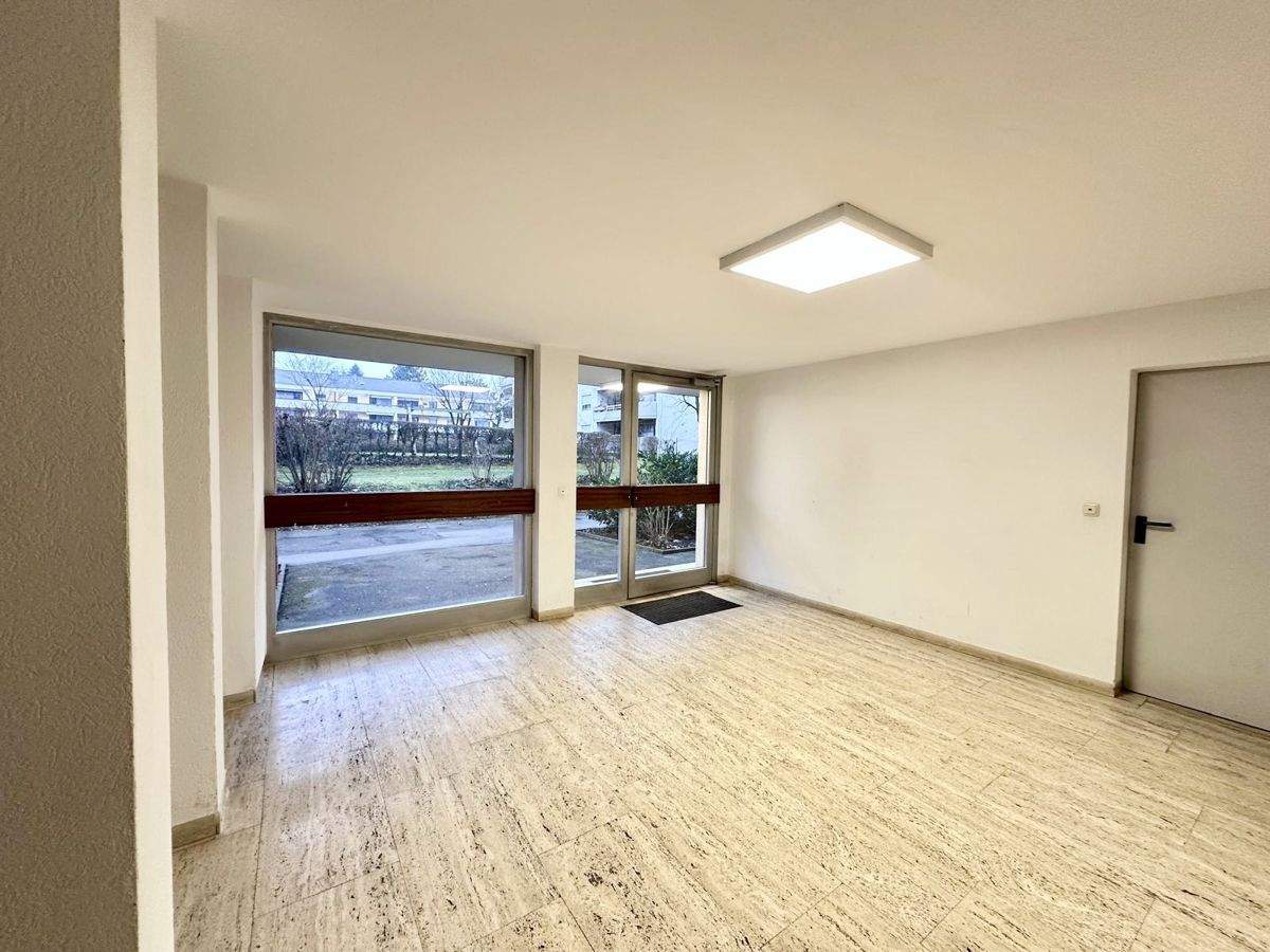 Charmantes 1-Zimmer-Apartment mit Südloggia - Ihr neues Zuhause oder clevere Kapitalanlage! – Augsburg – Vorschaubild 2