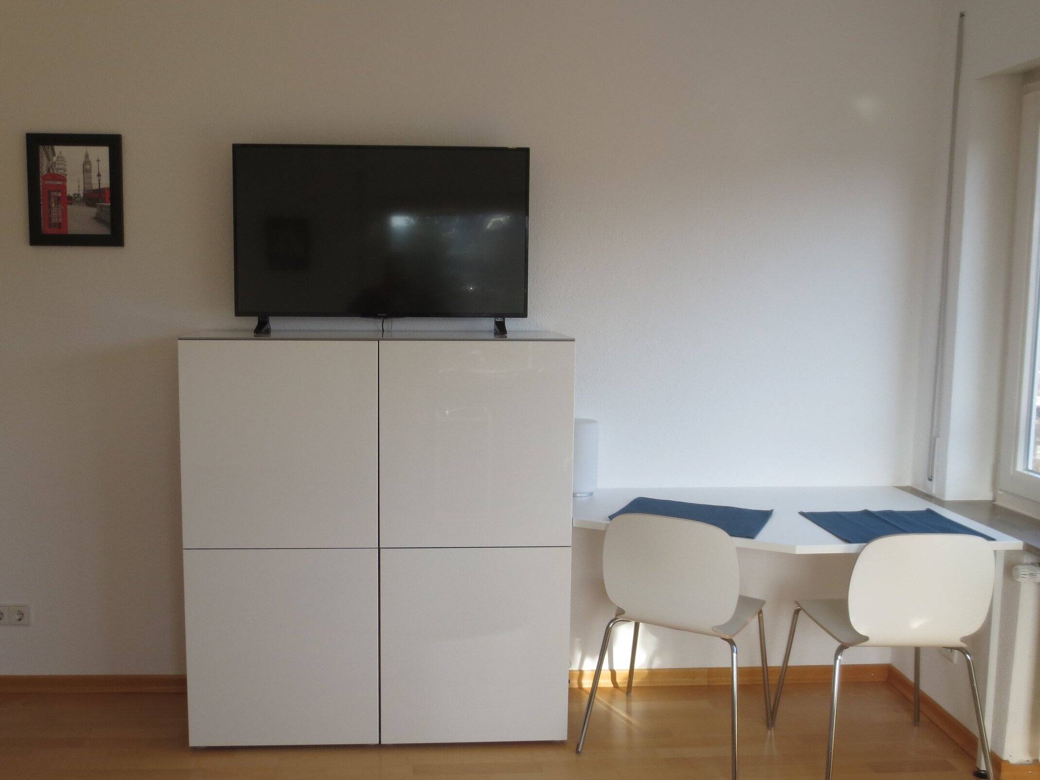 TOLLE LAGE - sehr helle 1-Zi-Whg in S-Mitte, Stellplatz - 1533 – Stuttgart – Vorschaubild 3