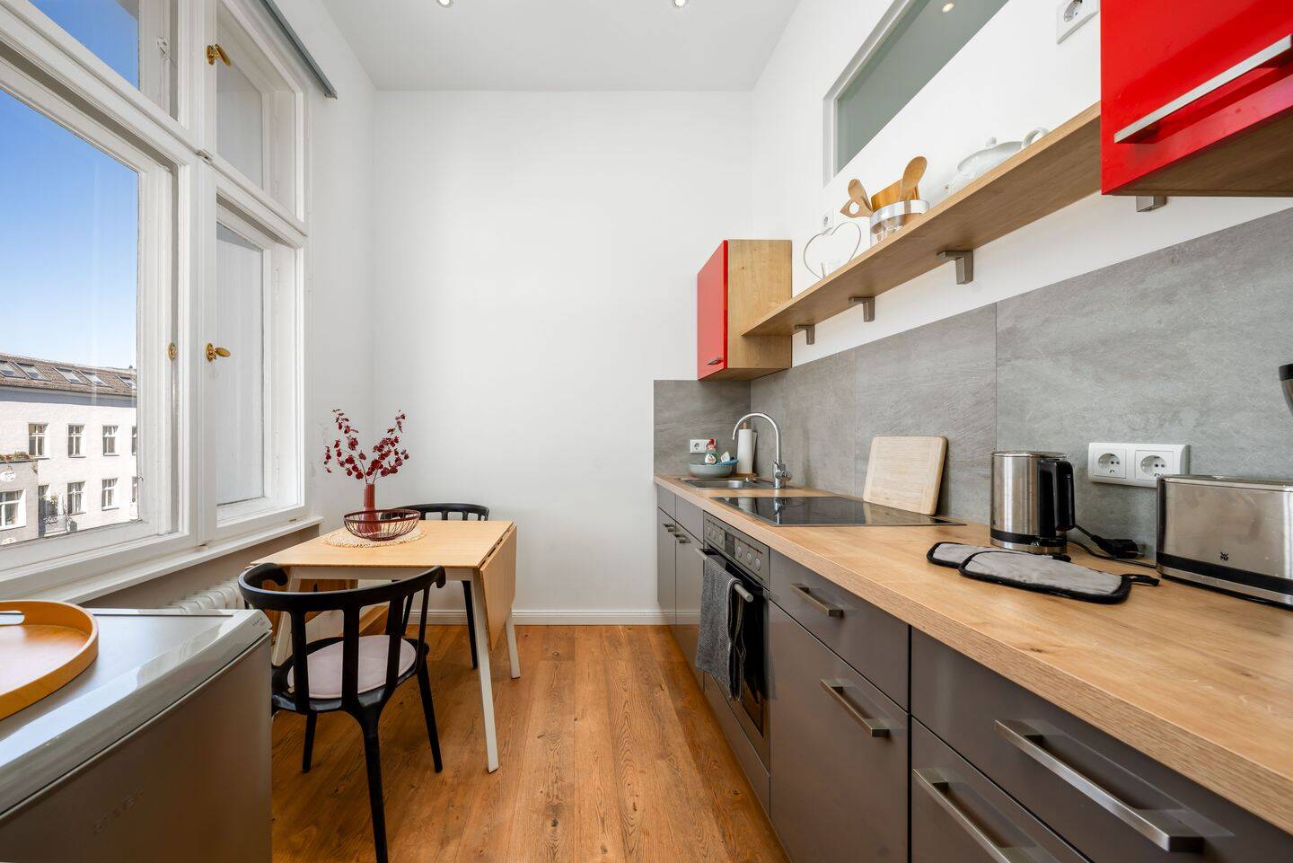 Voll möbliertes City-Apartment in modernisiertem Altbau - 4. OG mit Balkon & Fahrstuhl – Berlin – Vorschaubild 7