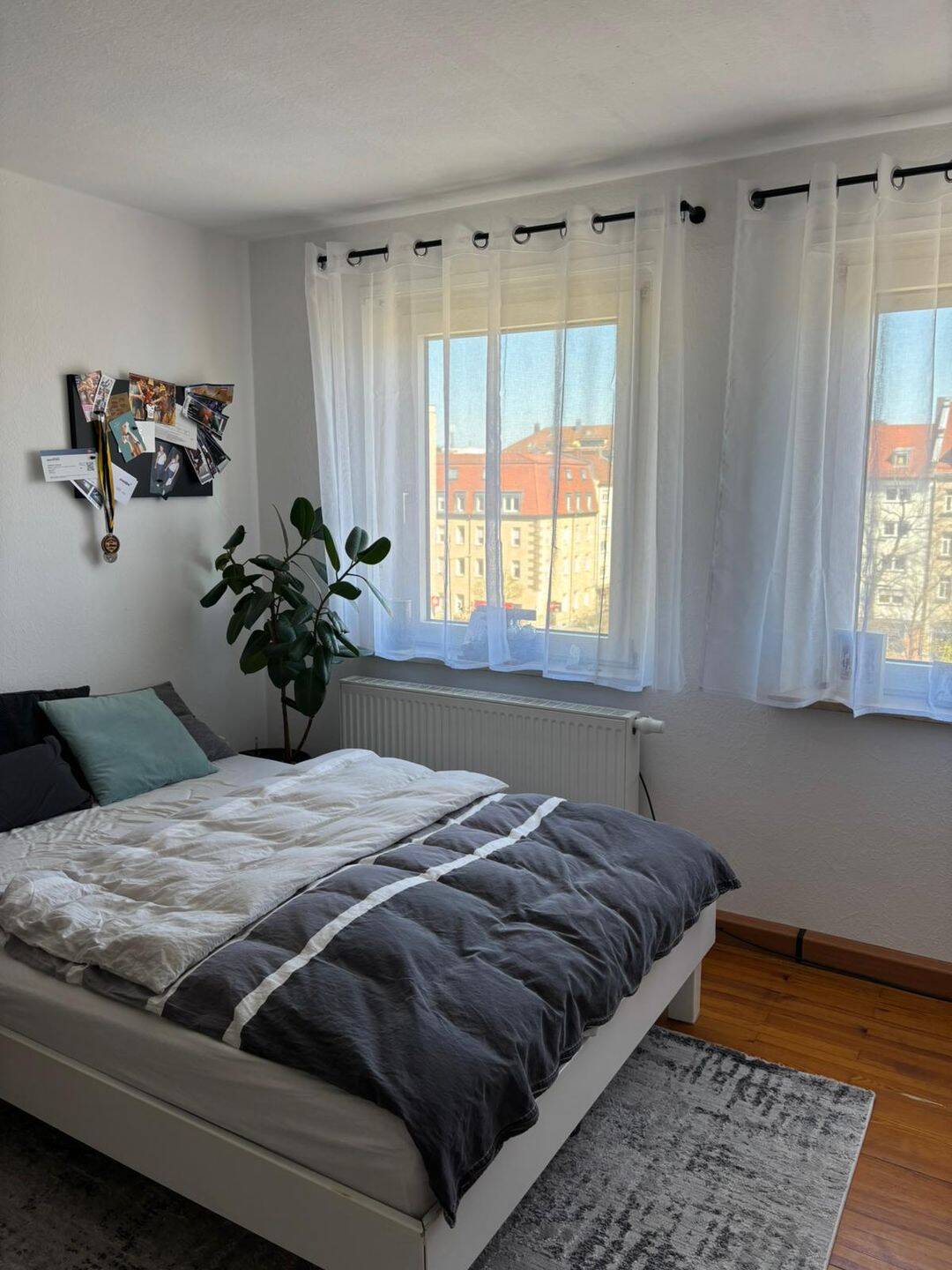 Großes, helles Zimmer in netter WG – zentral am Aufseßplatz, Nürnberg – Nürnberg – Vorschaubild 3