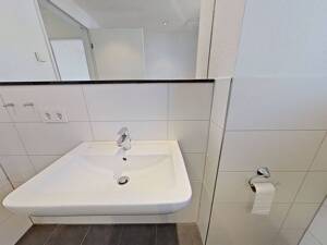 ** Gepflegte 3-Zimmer-Wohnung mit BALKON und TIEFGARAGENSTELLPLATZ in Bonn-Tannenbusch ** – 53119 Bonn – Vorschaubild 6