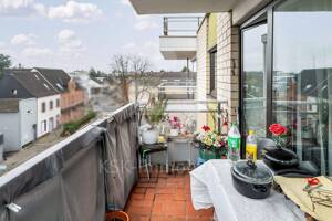 Gepflegte 2-Zimmer-Wohnung mit TG-Stellplatz und solider Vermietung als nachhaltige Kapitalanlage – 50767 Köln – Vorschaubild 4