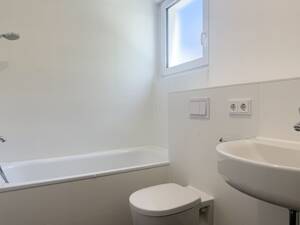 Schöne 2-Zimmer-Wohnung mit sonnigem Balkon und Tiefgaragenstellplatz – 81369 München – Vorschaubild 8