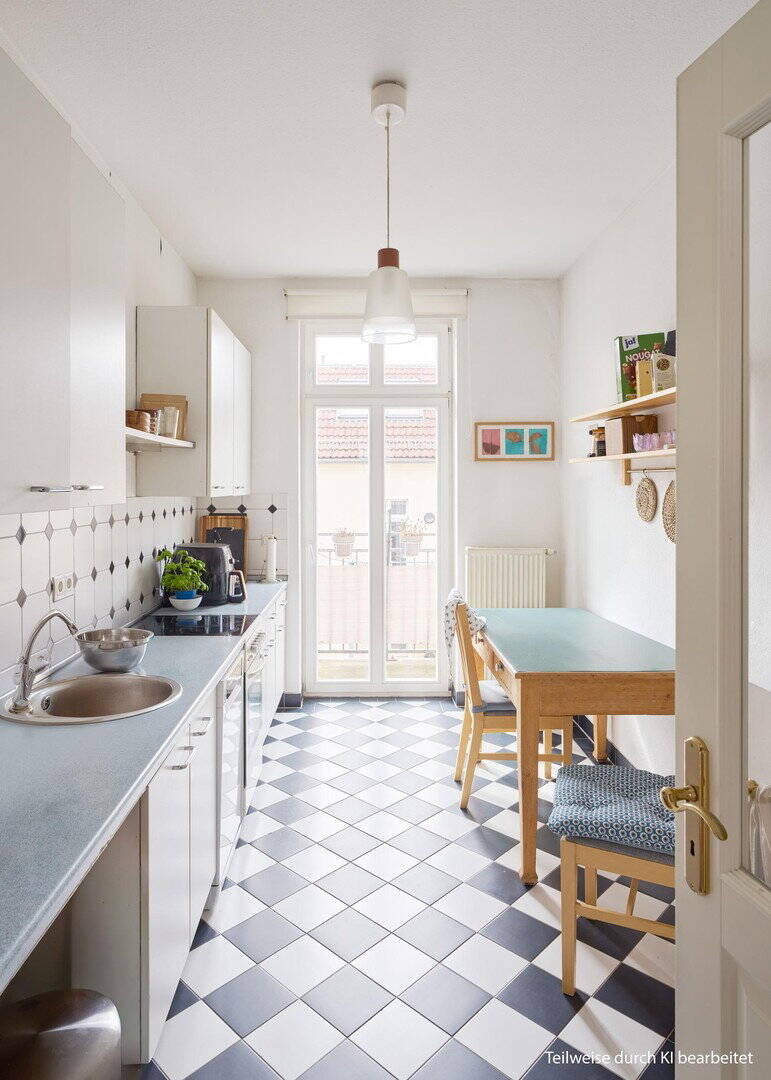 Helle 3-Zimmer Wohnung im 4. OG mit 2 Balkonen in Prenzlauer Berg – Berlin – Vorschaubild 5