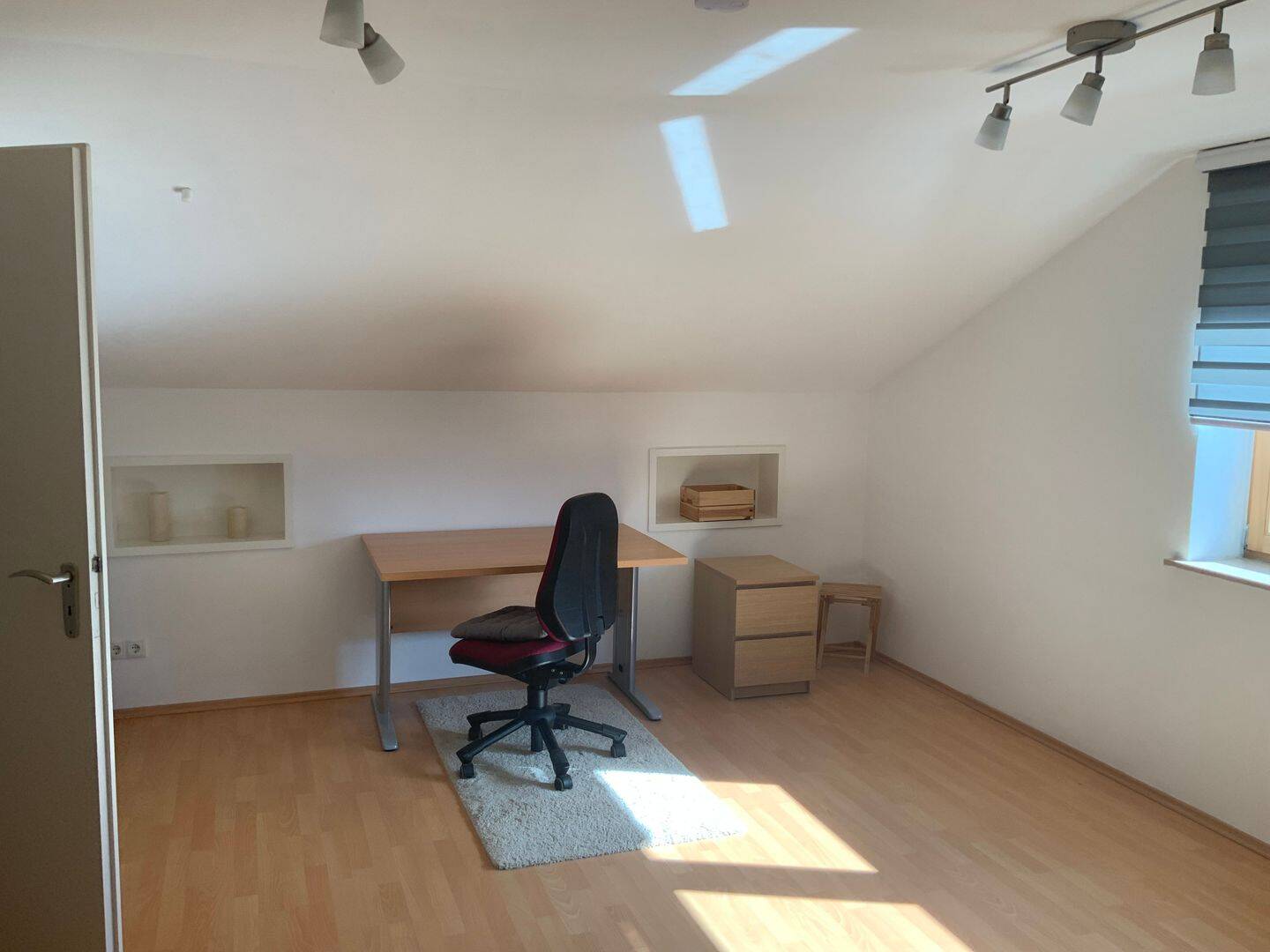 Exklusive 2-Zimmerwohnung an berufstätigen Single – Würzburg – Vorschaubild 4