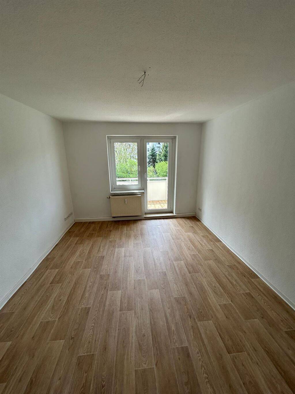 Gemütliche 2-Zimmer mit Balkon und Wannenbad in ruhiger Lage – Chemnitz – Vorschaubild 5