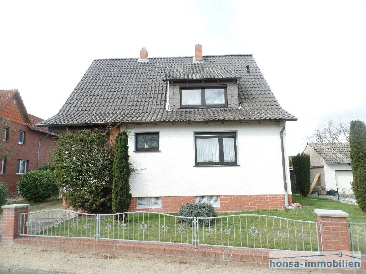 KF 15 - EFH/ ZFH mit Anbau - gr. Garten, Vollkeller, XXL-Garage, Carport - sehr guter Preis! – Grafhorst – Bild 1 von 9