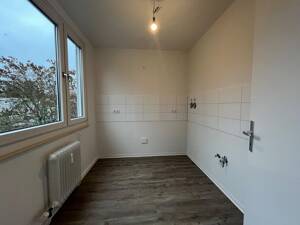 Umzug gefällig? 3-Zimmer-Wohnung in grüner Wohnlage – 34123 Kassel – Vorschaubild 5