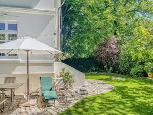 Historischer Charme trifft Familienleben: modernisierte Altbauvilla von 1905 in idyllischer Umgebung – 22607 Hamburg – Vorschaubild 2