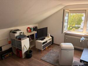 schnucklige 2 Zi.-Wohnung im 4. OG für sportliche Mieter