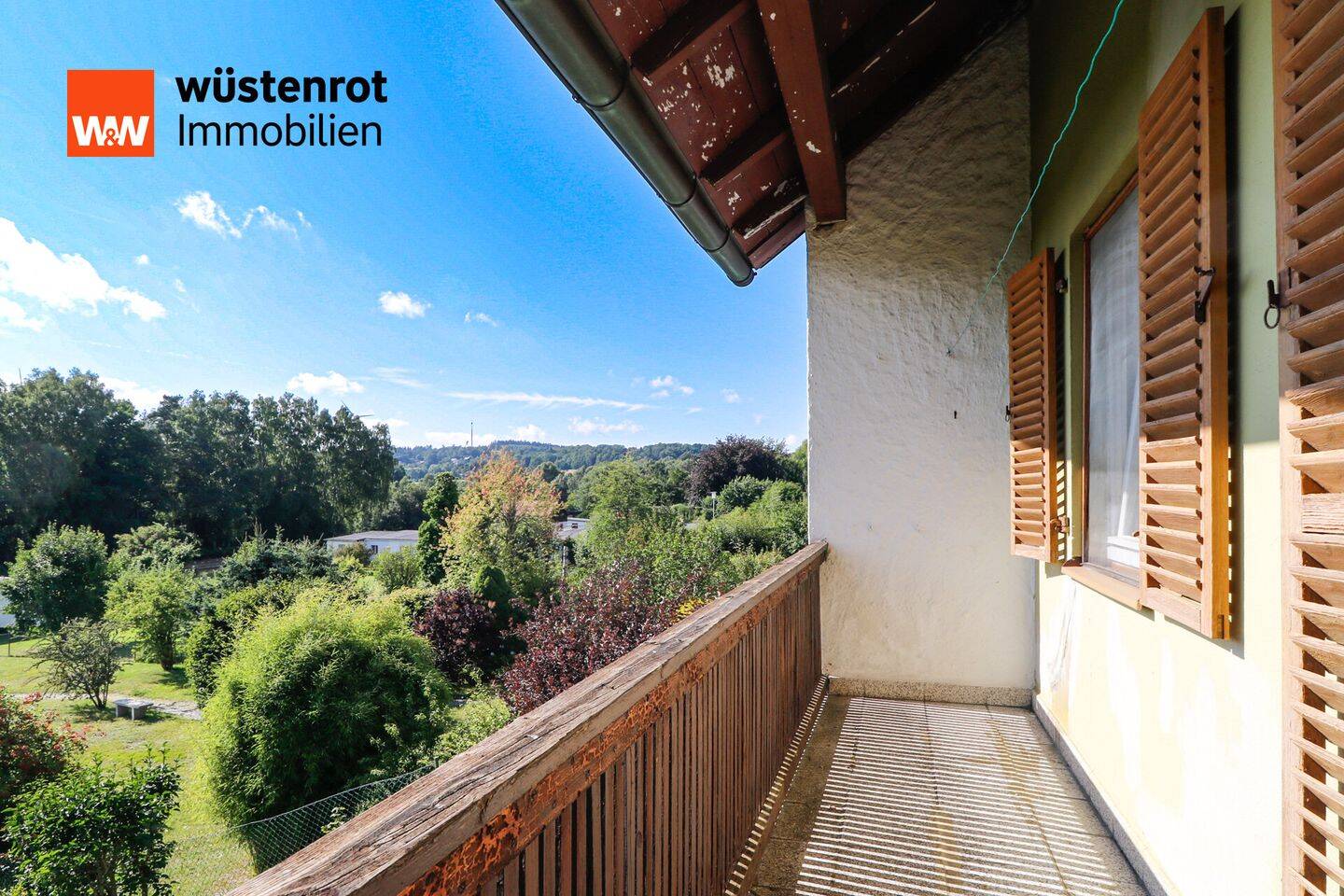 Großes Glück in der Reihe. Reihenendhaus in beliebter Lage von Selb. – Selb – Bild 1 von 9