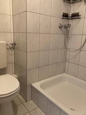 Großzügige Studenten-Wohnung mit Terrasse und EBK – 91054 Erlangen – Vorschaubild 5