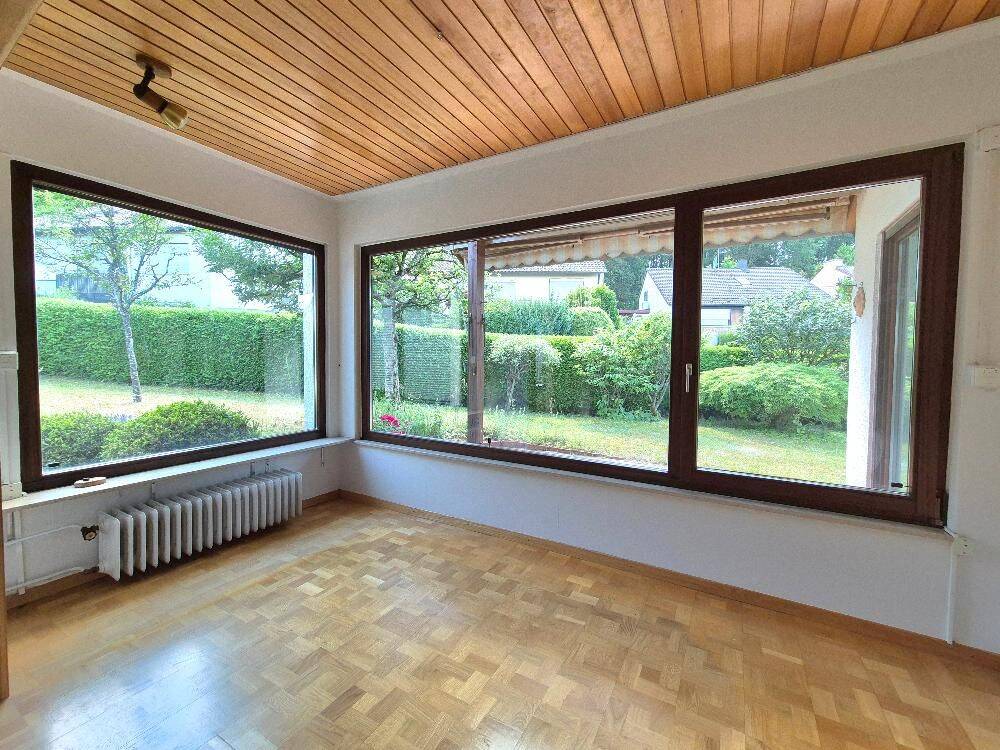 Idylisches Einfamilienhaus mit lichtdurchfluteten Räumen, großer Garten, 2 x Garage beste Lage in Leinfelden – Leinfelden-Echterdingen – Vorschaubild 6