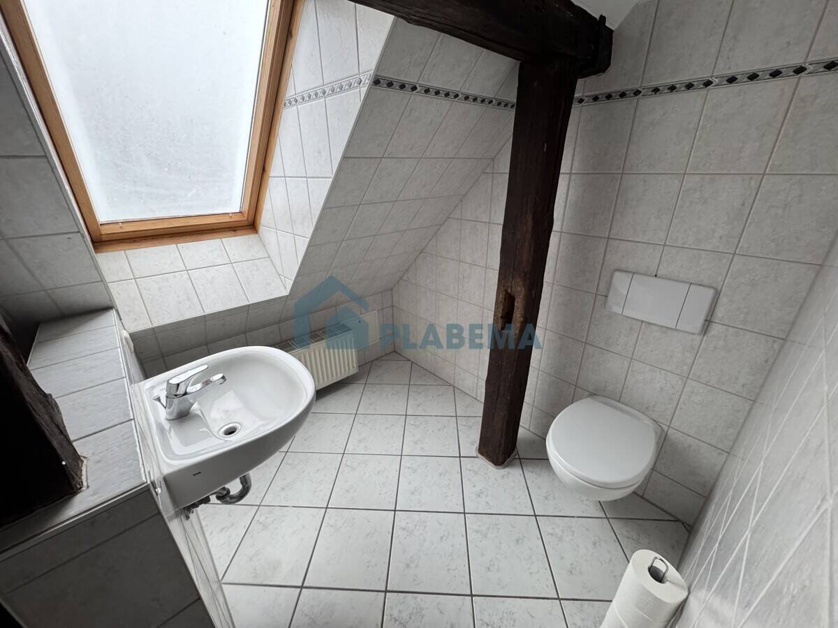2-Zimmer-Wohnung mit Einbauküche, Galerie im Wohnzimmer, Bad mit Wanne und Fenster – Parchim – Vorschaubild 8