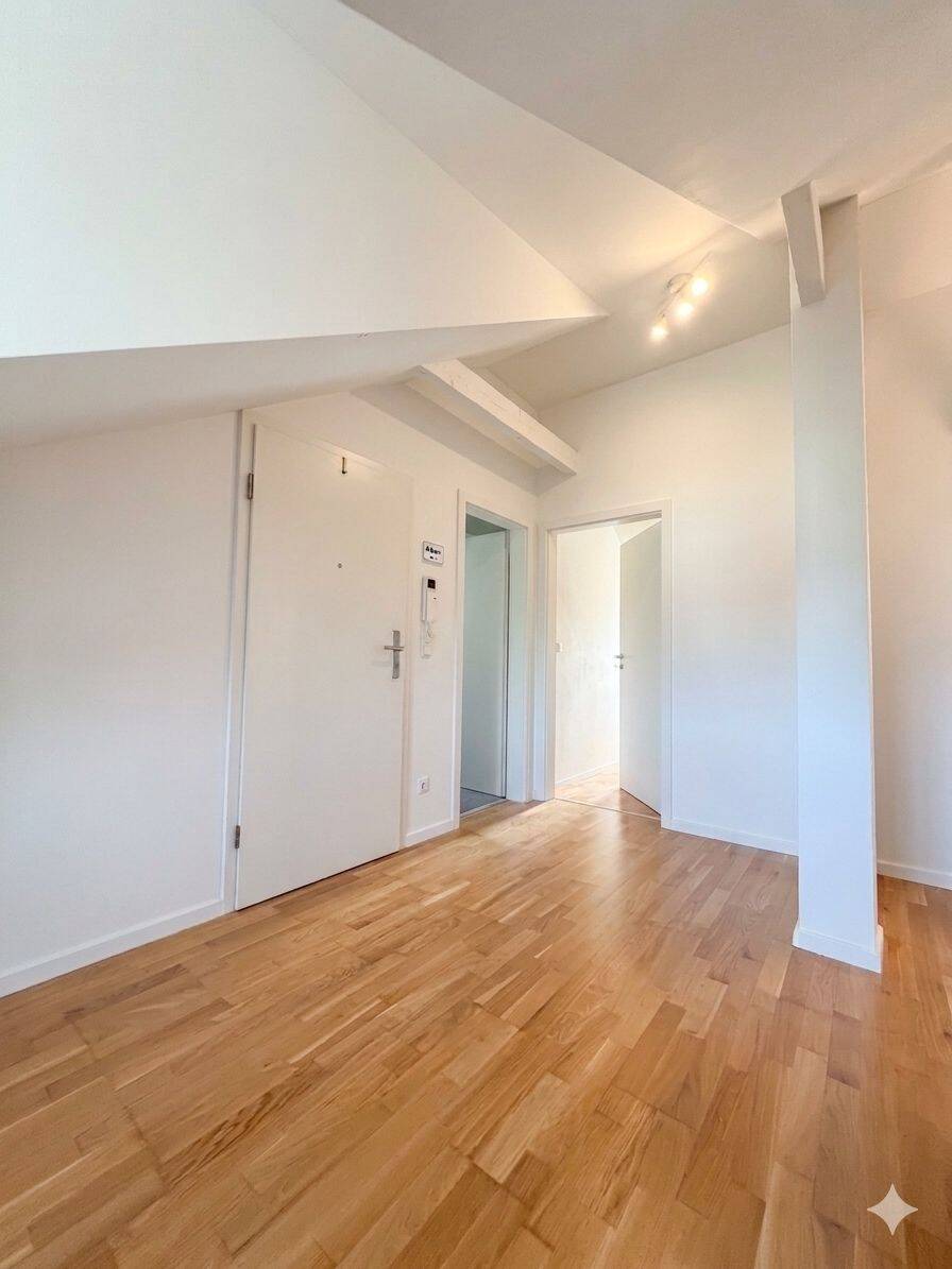 Loftartige, neuwertige Wohnung mit EBK in Nürnberg-Eibach – Nürnberg – Vorschaubild 5