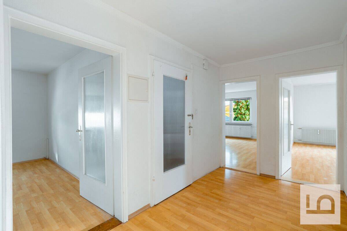 Großzügiges 3-Fam.haus mit 2 freien 102 qm Wohnungen, Bj.61, teilren., Garage, Ingolstadt-Mailing – Ingolstadt – Vorschaubild 9