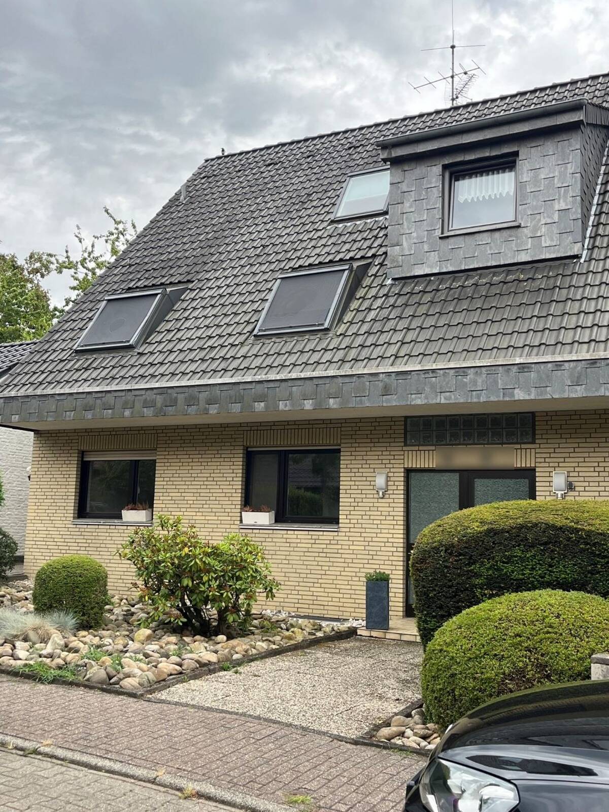 Sonniges Wohnen in begehrter Lage - Wohnung mit separater Einliegerwohnung in Mülheim-Selbeck – 45481 Mülheim an der Ruhr – Bild 1 von 9