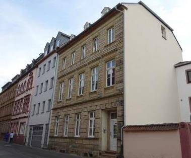 +++Großzügiges Apartment in gepflegtem ALTBAU, citynah+++