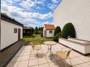 **Zwei Wohnebenen mit Potenzial. Unzählige Lebensmodelle. Viel Garten. Viel Freiheit** – 86156 Augsburg – Vorschaubild 5