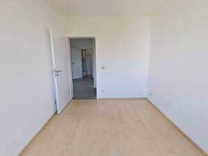 Große 3,5-Zimmer-Wohnung mit BALKON und 2 Bädern in ruhiger Wohnlage im Kölner Norden – 50767 Köln – Vorschaubild 6