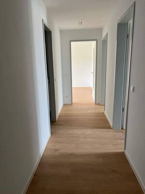Sanierte 3-Zi-Whg im 1. OG in grüner + ruhiger Lage in Veltener Parkstadt – 16727 Velten – Vorschaubild 3
