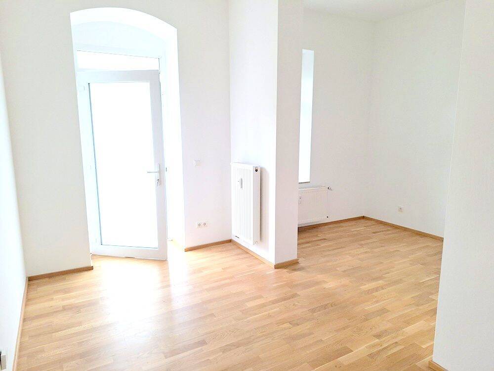 !! 4-Zimmer-Wohnung in ruhiger Nebenstraße mit Balkon und PKW-Stellplatz !! – Chemnitz – Vorschaubild 7