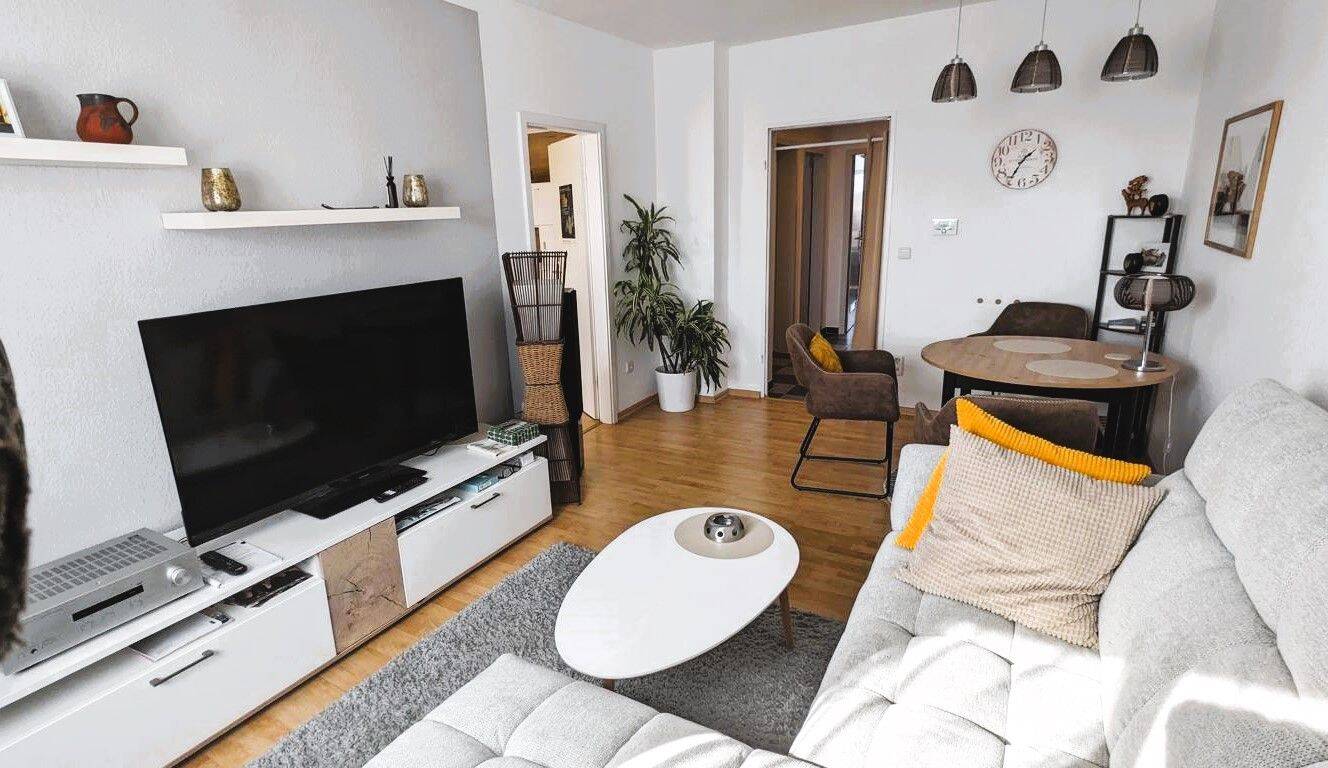 2026: Nbg Gleisshammer - Tullnau, gepflegte helle 3-Zi-Whg. (5.OG Aufzug), ca. 65m², Einbauküche, Balkon, Rollläden – Nürnberg – Vorschaubild 5