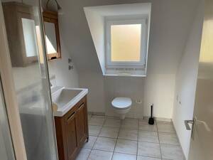 Mitten in Altenbochum - freundliche 3 Zimmer DG-Wohnung in ruhiger Lage mit eigenem Park – 44803 Bochum – Vorschaubild 3