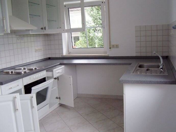 Große, schöne Einzimmer Wohnung mit EBK und Südbalkon – Attenkirchen – Vorschaubild 4