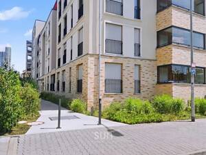 ***EUROPAVIERTEL TOP LAGE*** 3 Zi. Wohnung mit hochwertige EBK, Loggia, Terrasse und Garten