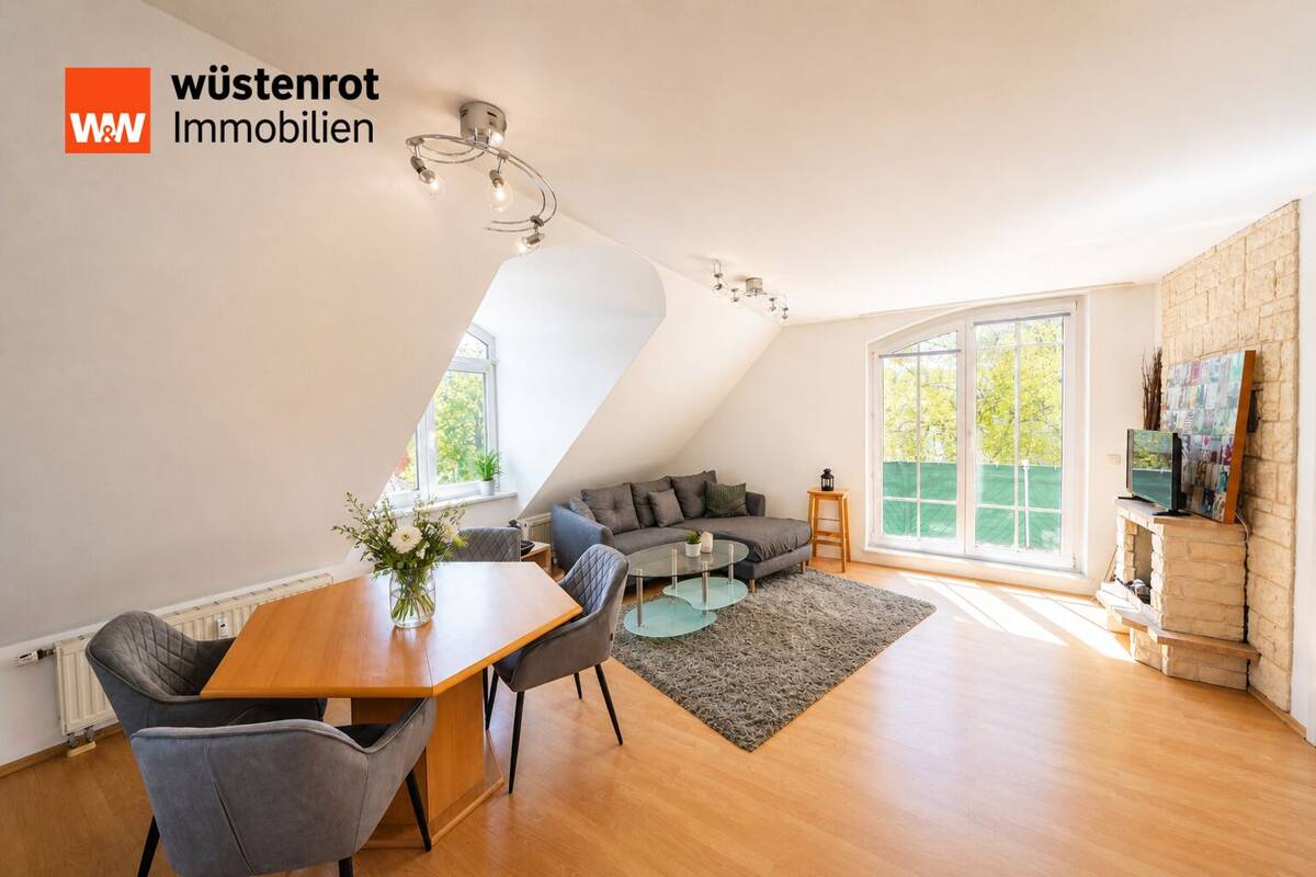 Gut geschnittene 2-Zi.-DG-Wohnung mit Balkon & ausgebautem Spitzboden in kleiner Wohnanlage – 81825 München – Bild 1 von 9