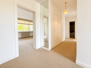 Großzügige 4-Zimmer-Eigentumswohnung mit sonnigem Balkon und eigener Garage – 24106 Kiel – Vorschaubild 3