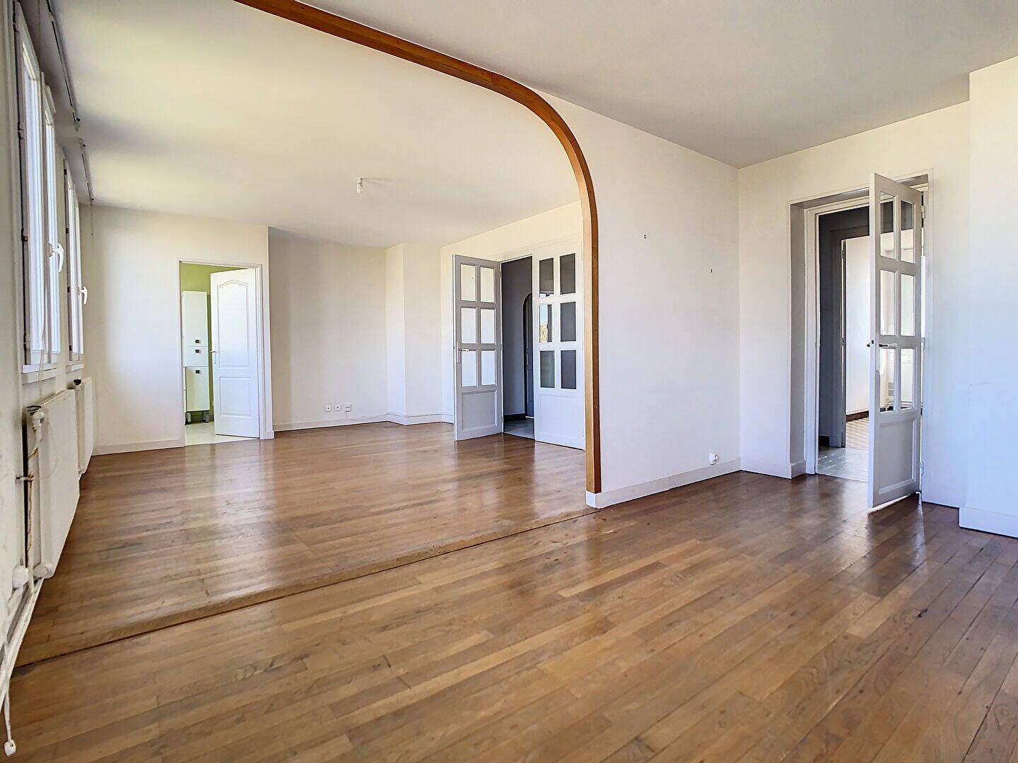 Appartement 4 pièces 104 m² · à Lyon 6ème Arrondissement · 104 m² · 1 390 €/mois