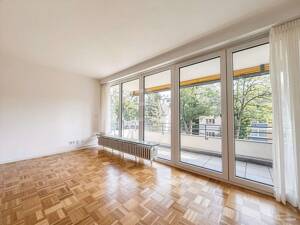Begehrte Lage nähe Südpark mit 2 großen Balkonen und Garage optional!