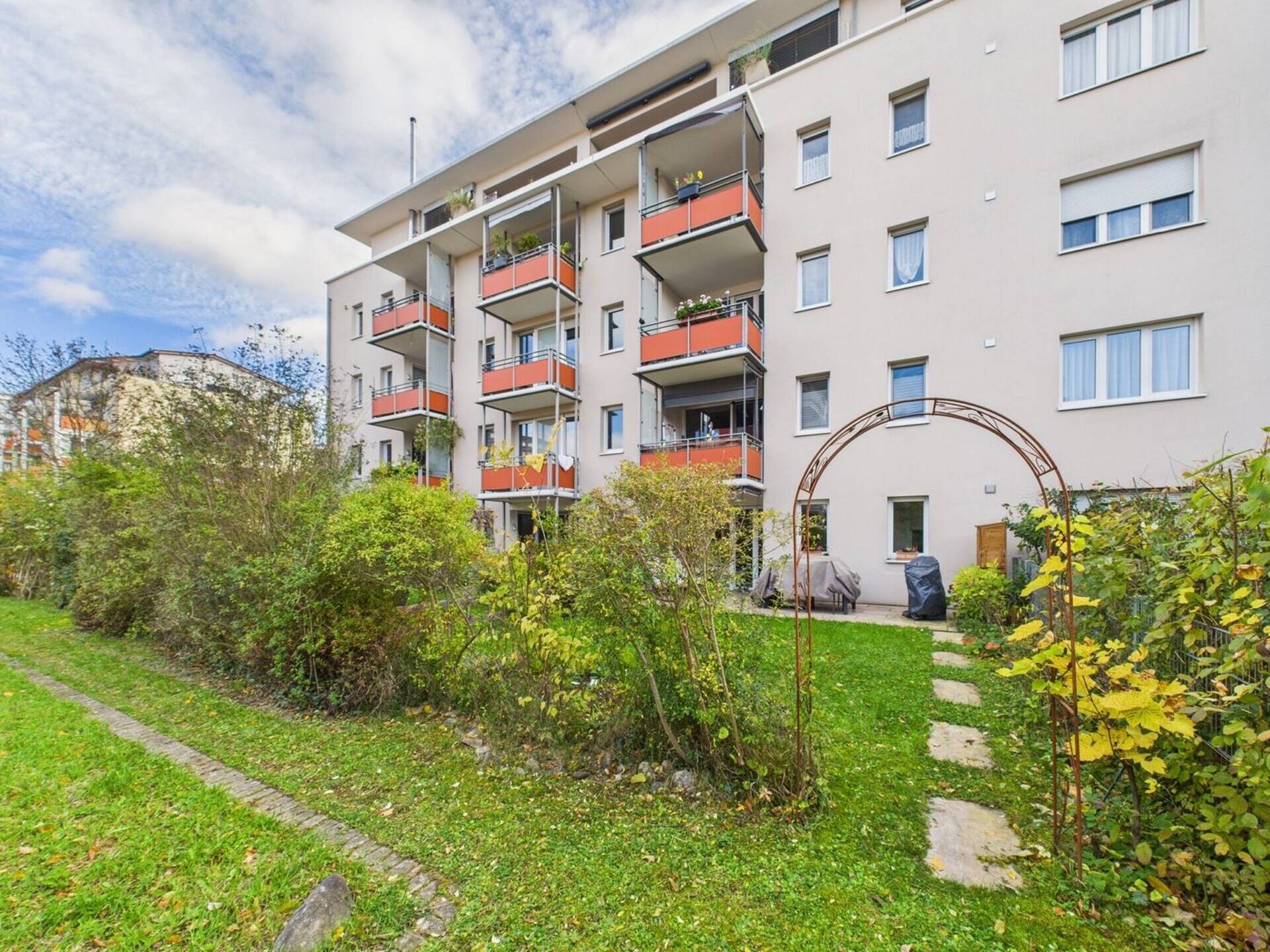 Etagenwohnung in 79111 Freiburg im Breisgau mit 80,02 m² kaufen