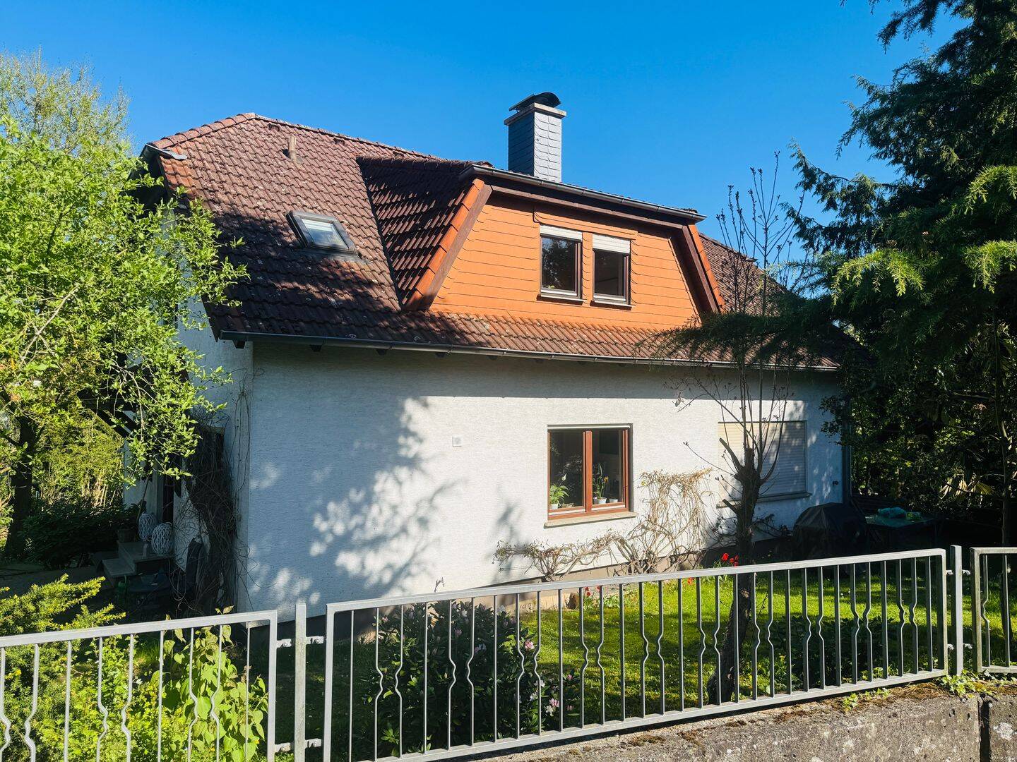 Einfamilienhaus mit potentiellem Baugrundstück! – Schlüchtern – Vorschaubild 3