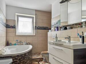Gepflegte 3-Zimmer-Eigentumswohnung mit Balkon und Stellplatz in Ludwigshafen – 67059 Ludwigshafen am Rhein – Vorschaubild 8